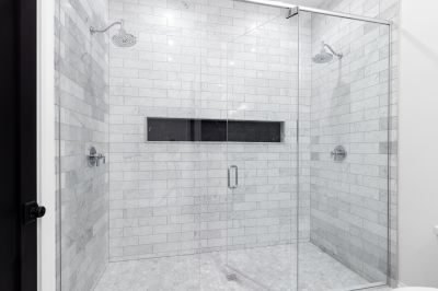 Compact Shower Space
